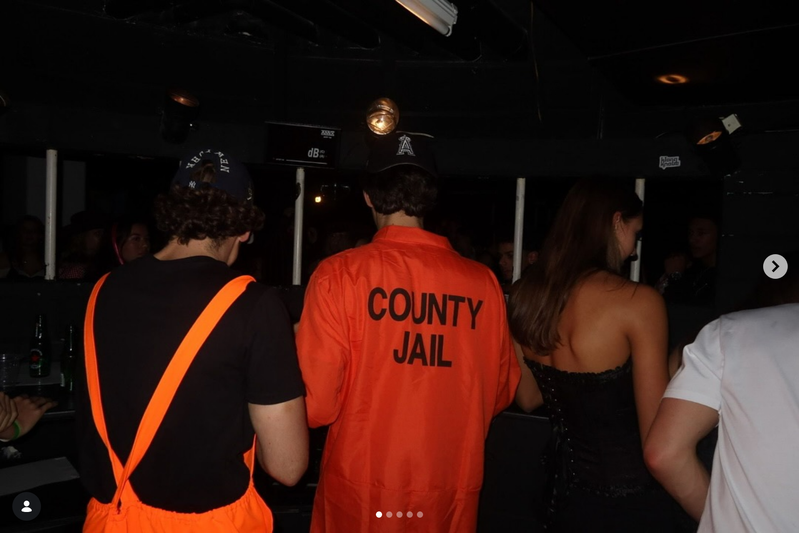 Halloween packed queue